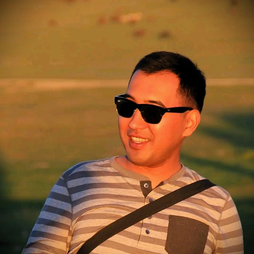 Aziz - Professional tour manager and mountain driver-guide organizing Kyrgyzstan jeep tours